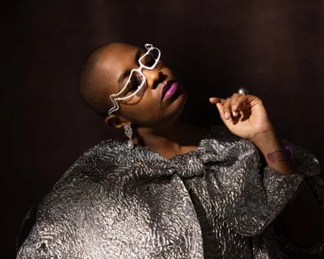 The Multifaceted Vocalist: Oh Snap Review – A Jazz Artist of Rare Gifts and Fearless Variety
